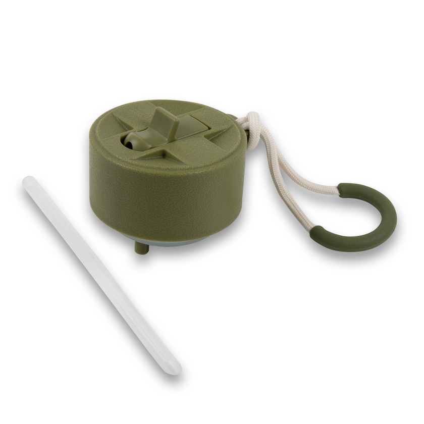 Suplmnt's Green straw lid with a matching handle